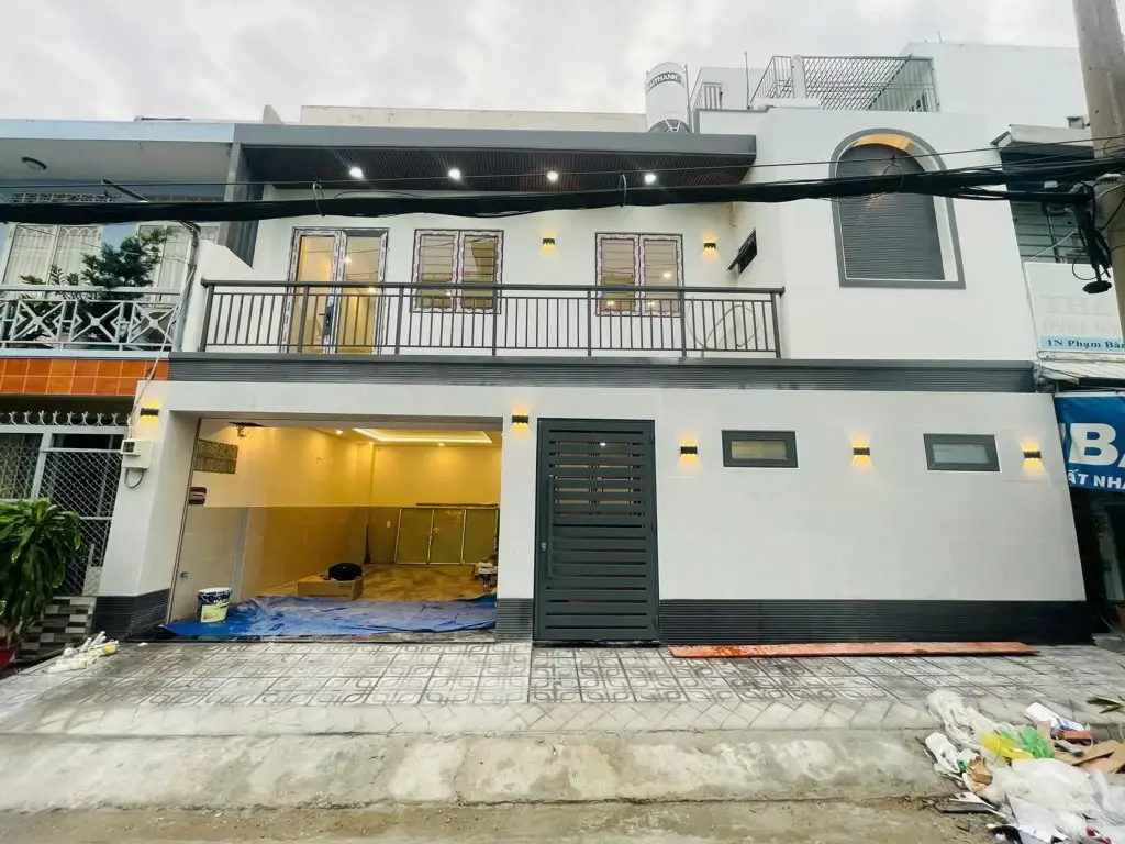 Nhà cải tạo Fresh house